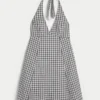 Mini-jurk met open rug en halternek