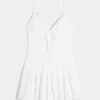 Mini-jurk met V-hals en bubbelmouwen Mini-jurk met V-hals en bubbelmouwen