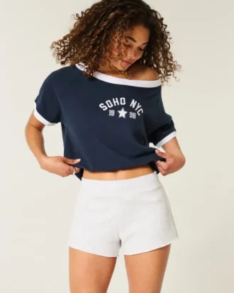 Mini-short met fleece en strepen aan de zijkant