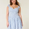 Off-shoulder mini-jurk met asymmetrische zoom Off-shoulder mini-jurk met asymmetrische zoom