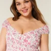 Off-shoulder mini-jurk met asymmetrische zoom Off-shoulder mini-jurk met asymmetrische zoom