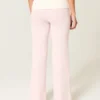 Omgeslagen taille gebreide flare broek Omgeslagen taille gebreide flare broek