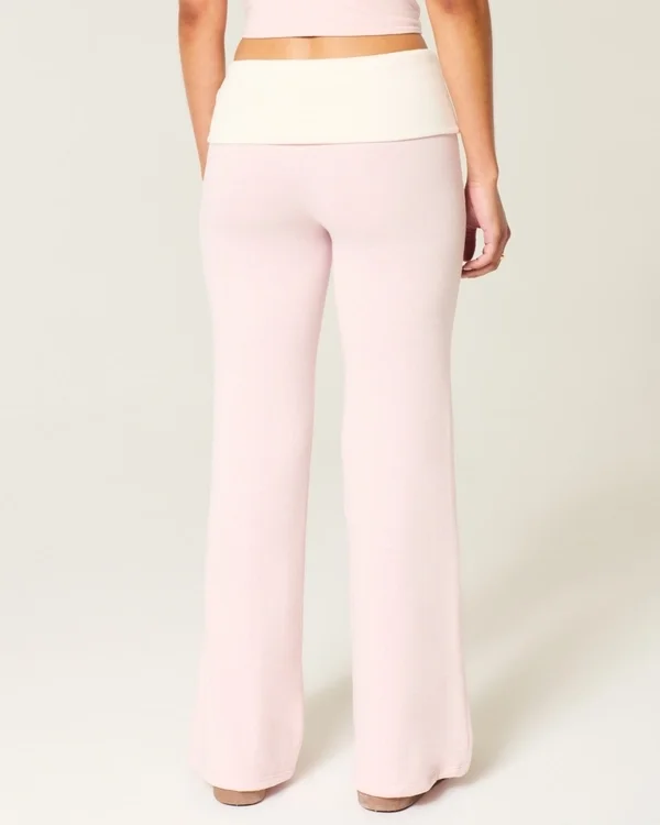 Omgeslagen taille gebreide flare broek Omgeslagen taille gebreide flare broek