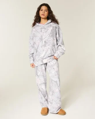 Oversized camouflage hoodie