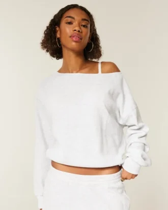Oversized sweatshirt met blote schouders