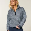 Pufferjack met rits en patroon Pufferjack met rits en patroon