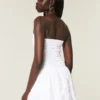 Strapless mini-jurk met gesmokt lijfje Strapless mini-jurk met gesmokt lijfje