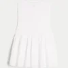 Strapless mini-jurk met gesmokt lijfje Strapless mini-jurk met gesmokt lijfje