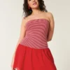 Strapless mini-jurk met verlaagde taille en gebreide stof Strapless mini-jurk met verlaagde taille en gebreide stof