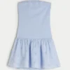 Strapless mini-jurk met verlaagde taille en gebreide stof Strapless mini-jurk met verlaagde taille en gebreide stof