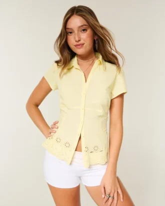 Stretch popeline shirt met korte mouwen en borduursel