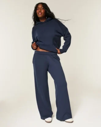 Sweatpants met hartvormig zakje en wijde pijpen