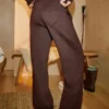 Sweatpants met hartvormig zakje en wijde pijpen Sweatpants met hartvormig zakje en wijde pijpen