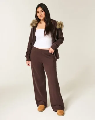 Sweatpants met hartvormig zakje en wijde pijpen