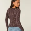 Top met lange mouwen en V-hals Top met lange mouwen en V-hals