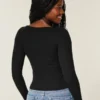 Top met lange mouwen en V-hals Top met lange mouwen en V-hals