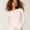 Top met lange mouwen, naadloze stof en V-hals Top met lange mouwen, naadloze stof en V-hals