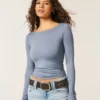 Top met lange mouwen, naadloze stof en V-hals Top met lange mouwen, naadloze stof en V-hals