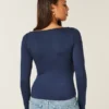Top met lange mouwen, naadloze stof en V-hals Top met lange mouwen, naadloze stof en V-hals