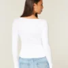 Top met lange mouwen, naadloze stof en V-hals Top met lange mouwen, naadloze stof en V-hals