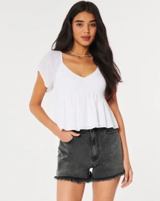 Ultra hoge taille, vervaagde zwarte denim mom-short