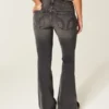 Ultra laag getailleerde gewassen zwarte flare jeans Ultra laag getailleerde gewassen zwarte flare jeans