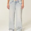 Ultra laag model lichtgewassen baggy jeans Ultra laag model lichtgewassen baggy jeans