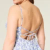 V-hals babydoll-mini-jurk met ruches V-hals babydoll-mini-jurk met ruches