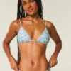 Versierde driehoekige bikinitop Versierde driehoekige bikinitop