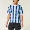 Voetbalshort tot halverwege het bovenbeen