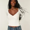 Wrap-top met lange mouwen en kanten rand