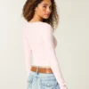 Wrap-top met lange mouwen en kanten rand Wrap-top met lange mouwen en kanten rand