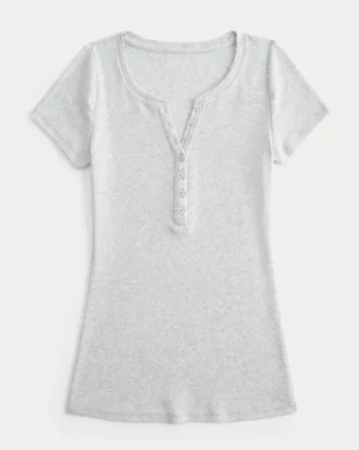 Y2K Henley met korte mouwen