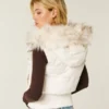 Y2K-vest met capuchon en rand van imitatiebont Y2K-vest met capuchon en rand van imitatiebont